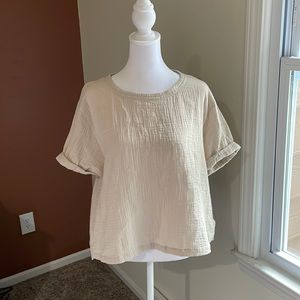 Olivaceous Cream Short Sleeve Crinkle Top